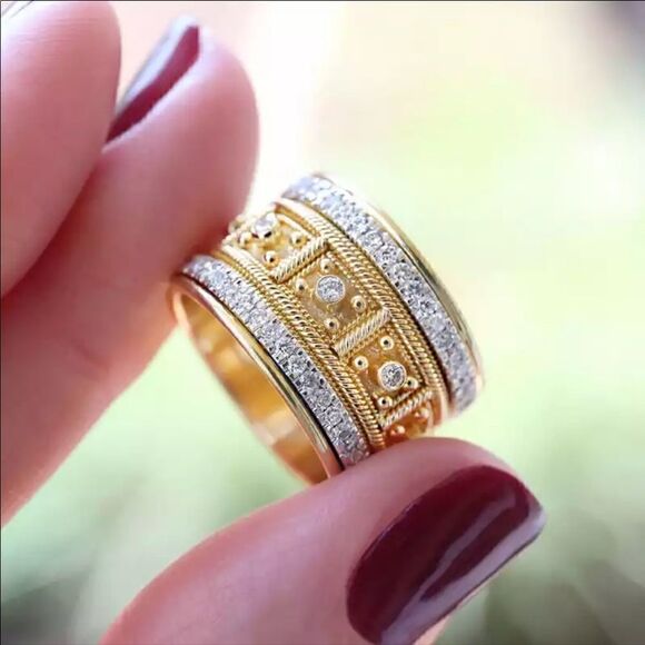 NEW Yellow Gold Vintage Diamonds Wide Ring - Picture 1 of 7